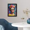 Vrolijk portret - Vrouw - Bloemenkroon fotolijst zwart zonder passe partout klein -sfeer4