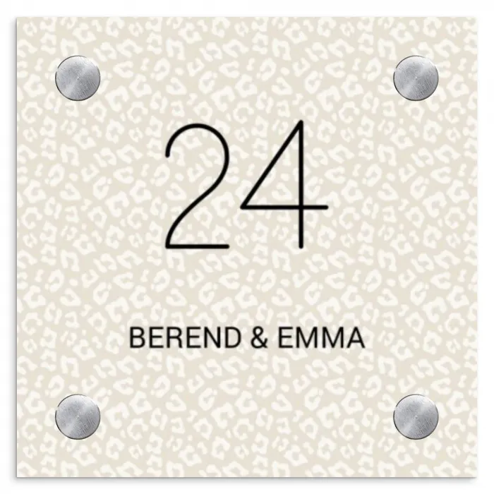 Beige panterprint - Klassiek Naambord Vierkant klein -3d