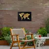 Wereldkaart - Pasta - Zwart Tuinposter op houten frame 2 cm dik klein -sfeer3