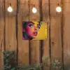 Close-up - Vrouwengezicht - Stippen - Geel tuinposter los doek klein -sfeer1