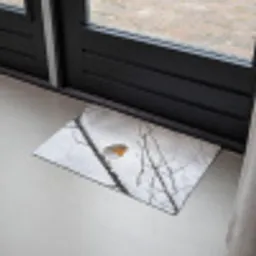 Roodborstje - Tak - Sneeuw - Winter - Levendig Deurmat klein -sfeer2