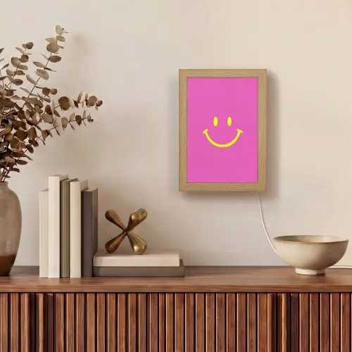 Smiley - Vrolijk - Roze Light Box met kabel (Tafellamp) klein -sfeer2