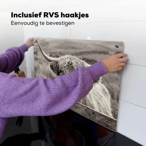 Schotse hooglander - Zwart - Wit - Hout Inductie beschemer met haakjes klein -ky-ophangen-nl