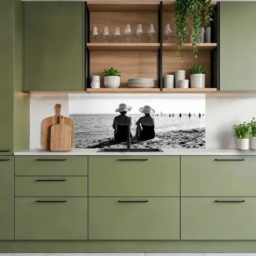 Vrouwen - Zonnehoed - Strand - Zwart - Wit keuken achterwand 2 middel -sfeer3