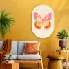 Oranje - Vlinder - Minimalistisch Wandcirkel Ovaal Glas middel -sfeer4