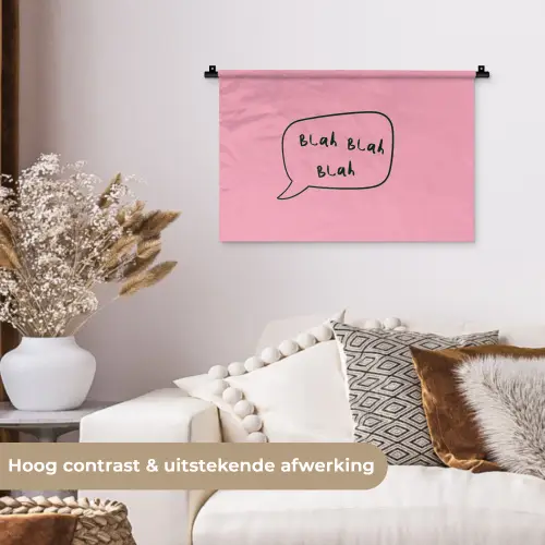 Tekstwolkje - BLAH BLAH BLAH - Roze Wandkleed katoen klein -sfeer1