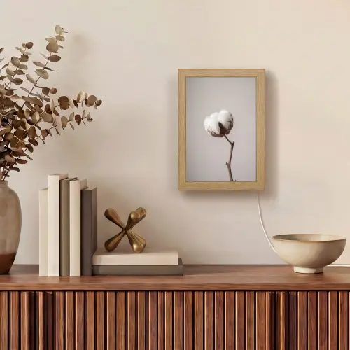 Katoenbol - Minimalistisch - Wit Light Box met kabel (Tafellamp) klein -sfeer2