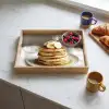 Pannenkoeken - Banaan - Siroop - Wit - Beige Dienblad Rechthoek middel -sfeer2