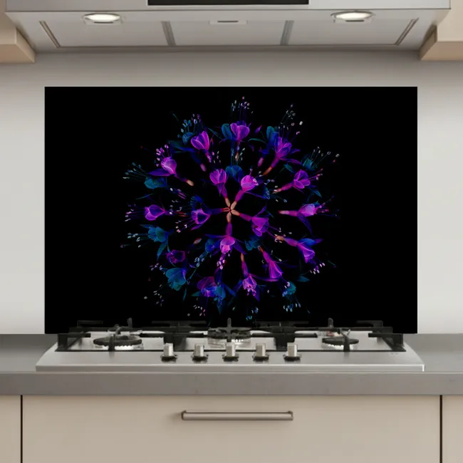 Bloem - Paars - Blauw - Macro - Zwart keuken achterwand spatscherm klein -3d_website