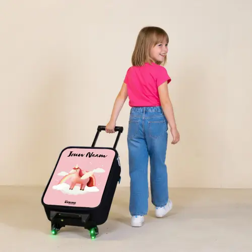 Eenhoorn - Vleugels - Roze - Regenboog Kinderkoffer - Zwart klein -sfeer1