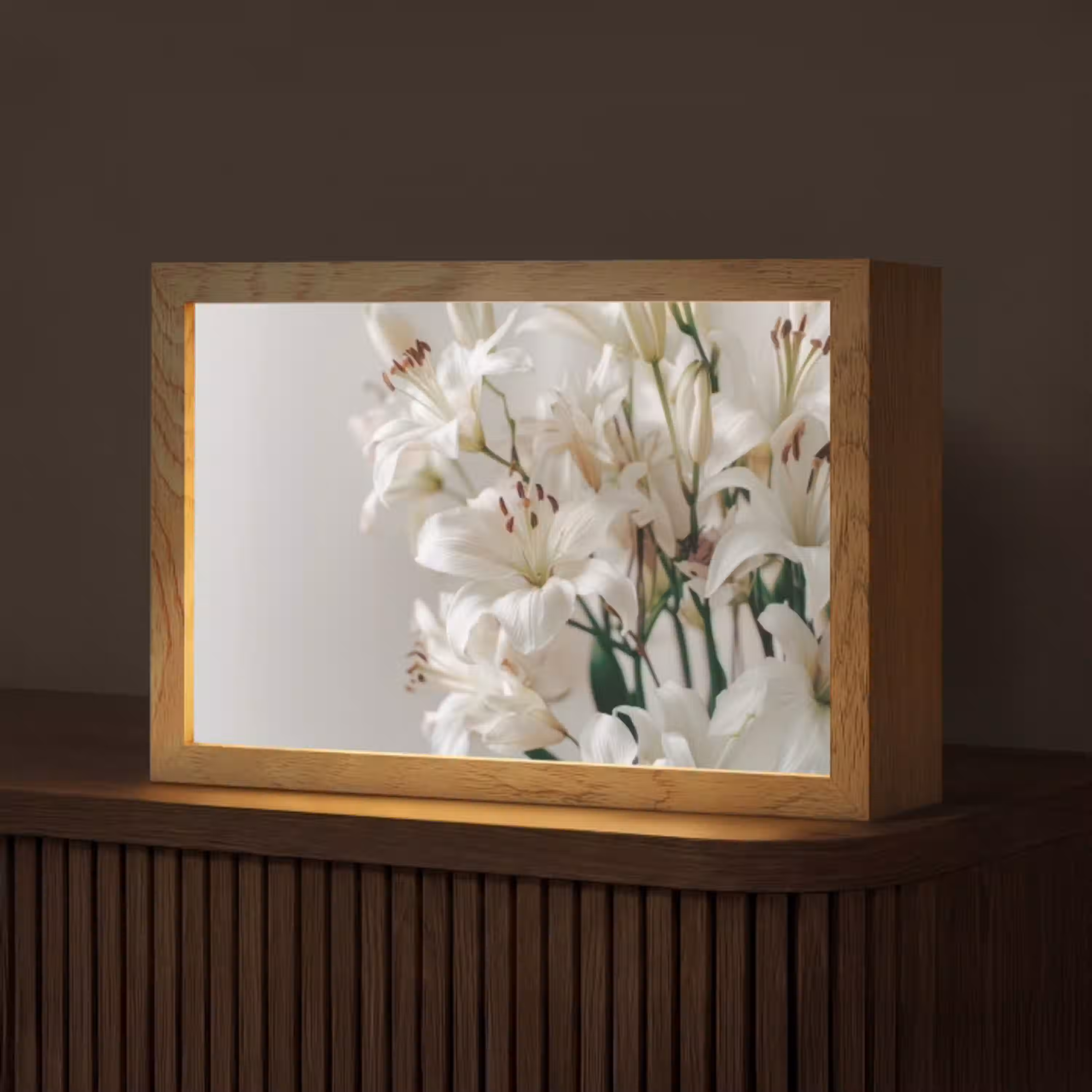 Lelies - Boekte - Wit - Meeldraden Light Box met kabel (Tafellamp) klein -z3d_website