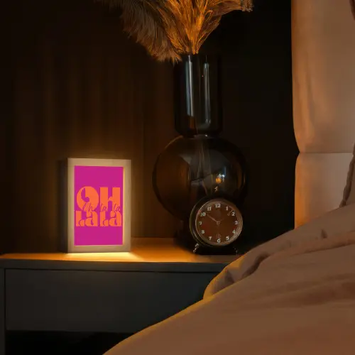 Oh la la - Roze - Oranje - Gestapelde letters Light Box met kabel (Tafellamp) klein -sfeer1