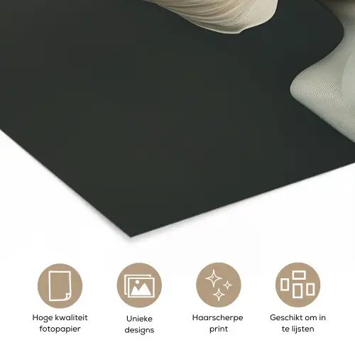 Vrouw - Beige - hoed poster papier klein -closeup_NL