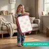 Vrolijke wolkjes met gezichtjes op crèmekleurige achtergrond Kinderkoffer - Roze klein -sfeer2_NL