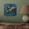 Wereldkaart - Geborduurd - Verschillende tinten plexiglas 5mm klein -sfeer3