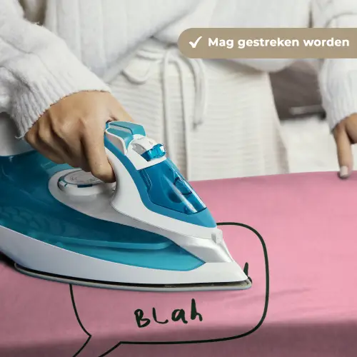 Tekstwolkje - BLAH BLAH BLAH - Roze Wandkleed katoen klein -sfeer9