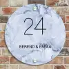 Blauw marmer - Klassiek Naambord Rond klein -sfeer2