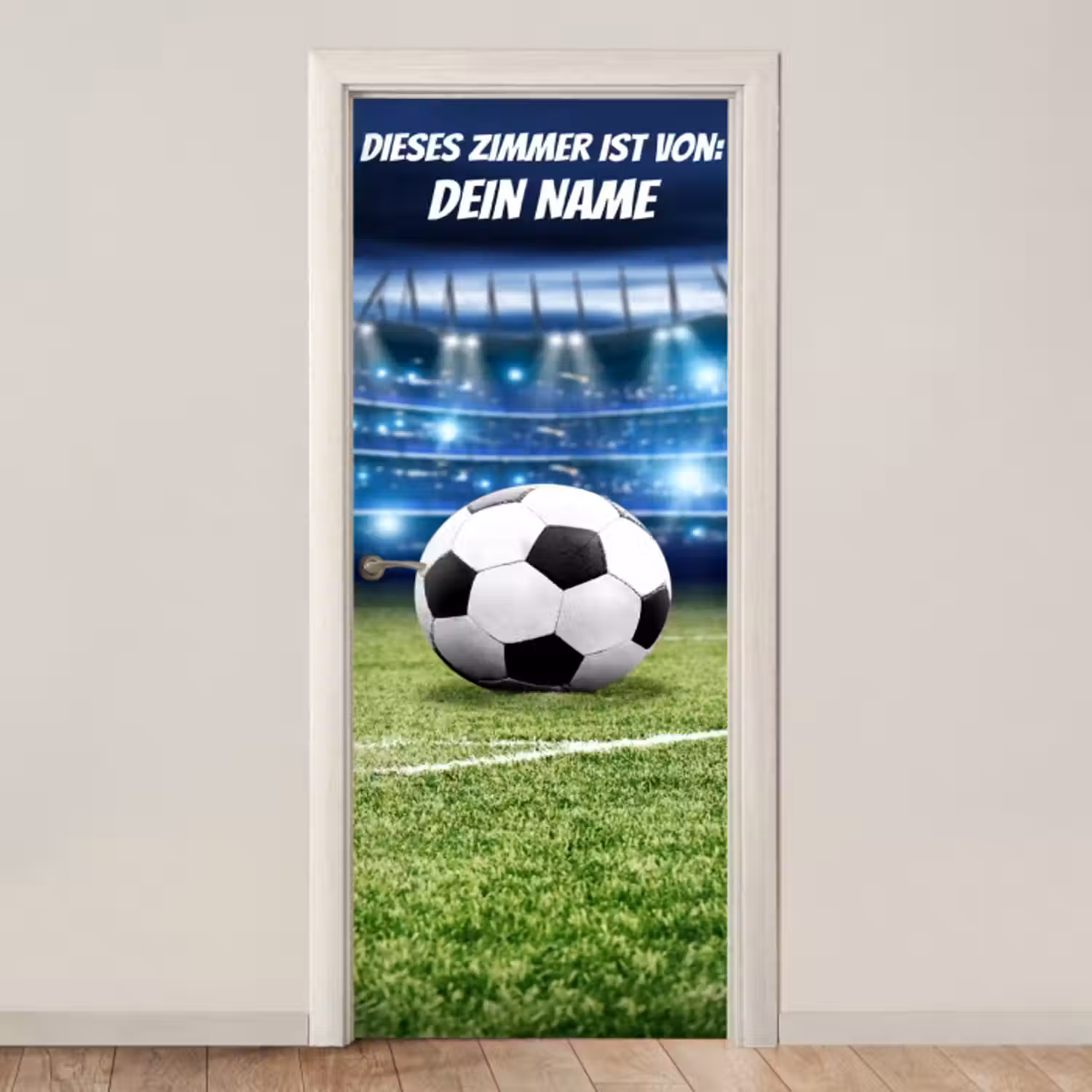 Türtapete mit Name - Fußball im Stadion mit Namensfeld.