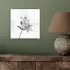 Lelies - Elegant - Zwart - Wit plexiglas 5mm klein -sfeer3