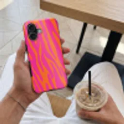Zebraprint - Roze - Oranje - Dierenprint Toughcase MagSafe Apple iPhone 17 klein -Sfeer1M