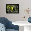 Close-up van een etende toekan fotolijst zwart zonder passe partout klein -sfeer4