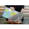 Wereldkaart - Staatkundig - Blauw - Aarde - Educatief laptophoes neopreen klein -tas