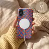 Golvende vakjes - Blauw - Rood - Abstract Toughcase MagSafe Apple iPhone 17 klein -USP_MagsafeV