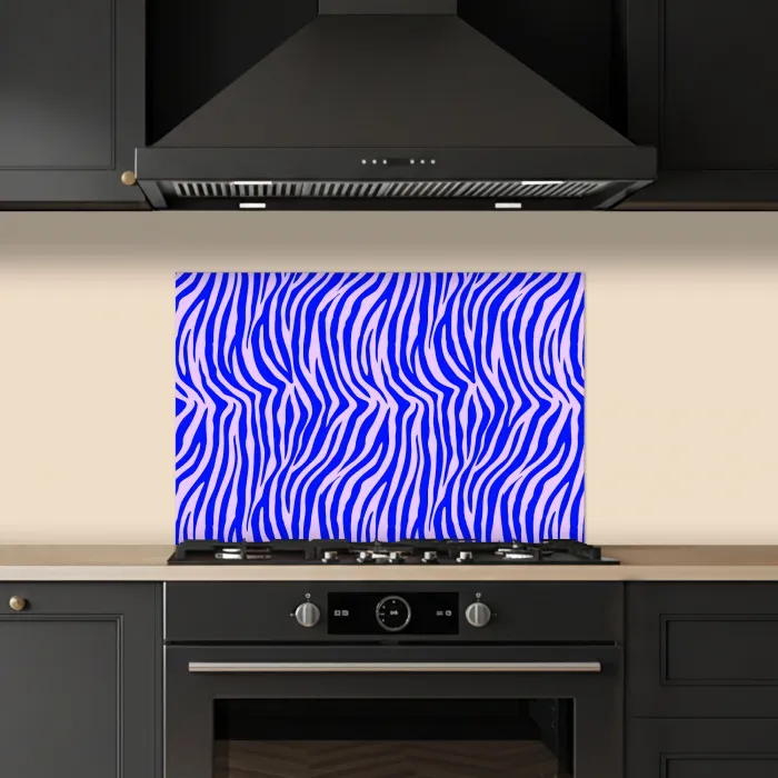 Zebra - Blauw - Paars - Pastel keuken achterwand spatscherm klein 900 -sfeer1