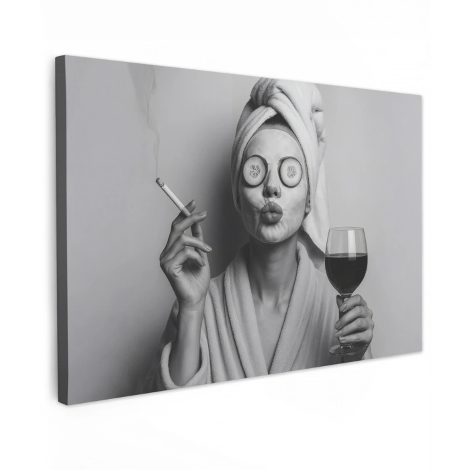 Vrouw - Masker - Wijn - Sigaret Tuinposter op houten frame 2 cm dik klein -3d