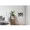 Vrouw - Zwart Wit - Ketting - Zonnebril textielposter latten blank klein -woonkamer