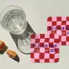 Furture - Geblokt - Rood onderzetter kurk middel -sfeer4