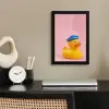 Matroos - Eend - Roze fotolijst zwart zonder passe partout klein -sfeer1