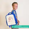 Prinses en een eenhoorn in pastel kleuren Kinderrugzak - Blauw middel -sfeer3_NL