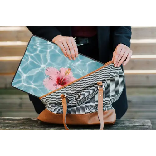 Hibiscus - Water - Roze laptophoes neopreen klein -tas