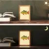 Schubben - Vis - Groen - Illustratie Light Box met kabel (Tafellamp) klein -sfeer3