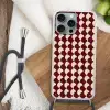 Rood - Tegelpatroon - Crème Hoesje iPhone 16 Pro Max met koord klein 804 -sfeer4