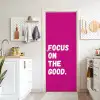 Focus on the good - Roze - Simple deurposter klein -sfeer5