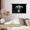 Wit - Bloemen - Tulpen - Vaas Wandkleed katoen klein -sfeer1