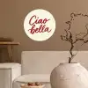 Ciao bella - Rood - Wit - Minimalistisch Wandcirkel behangsticker klein -sfeer1