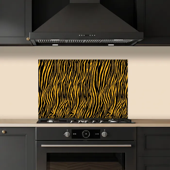 Oranje - Tijger - Zwart - Patroon keuken achterwand spatscherm klein 900 -sfeer1