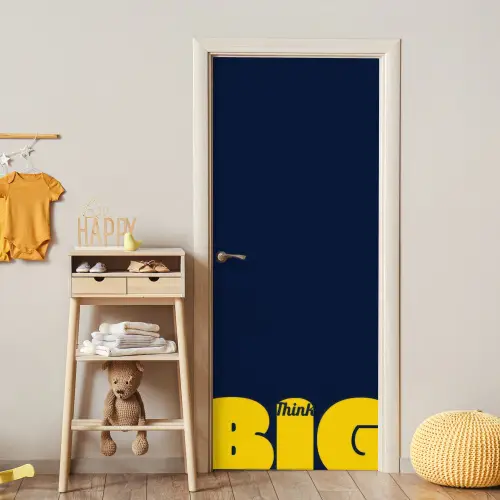 Think big - Blauw - Geel deurposter klein -sfeer4