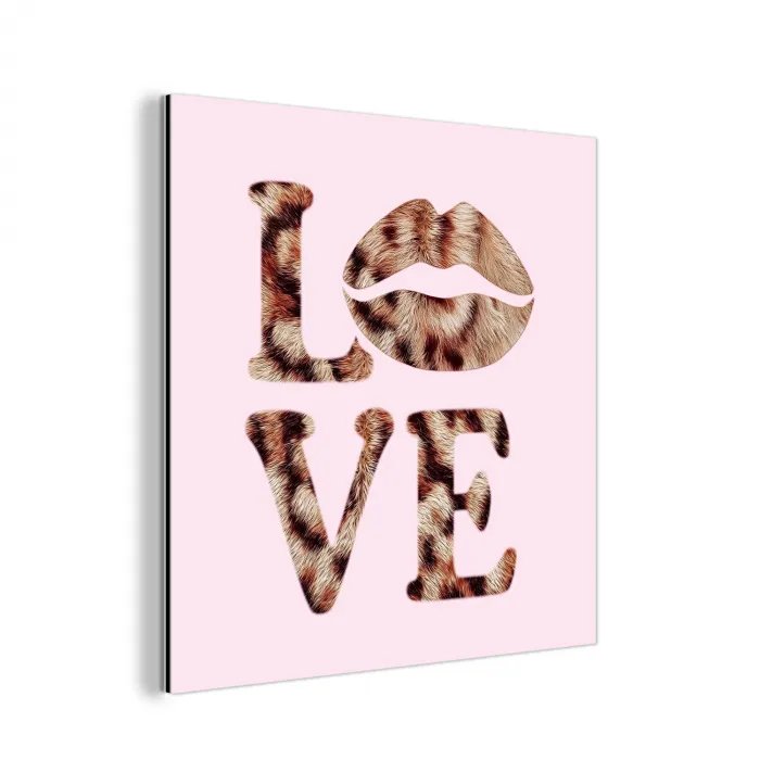 Tekst - Love - Pantervacht - Lichtroze aluminium wit klein -3d