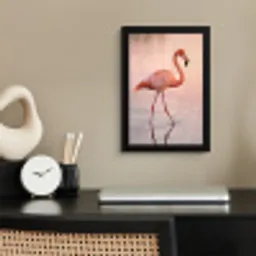 Flamingo - Water - Roze fotolijst zwart zonder passe partout klein -sfeer1