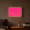 Minimalistisch - Roze - Dream big - Grafisch Light Box met batterij (Wandlamp) middel -sfeer4