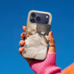 Champagne - Bed - Bubbels Toughcase MagSafe Apple iPhone 17 Pro Max klein -Sfeer1V