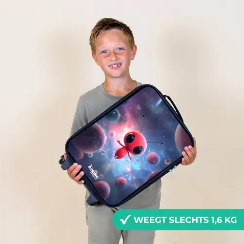 Rood Ruimtewezen in Kosmische Dans Kinderkoffer - Zwart klein -sfeer4_NL