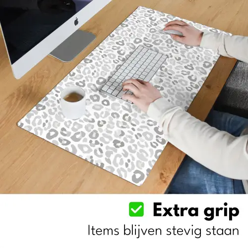 Luipaard - Motief - Grijs Muismat XXL klein 681 -sfeer3