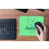 c'est la fucking vie - Groen - Penseelstijl muismat rubber klein -toetsenbord