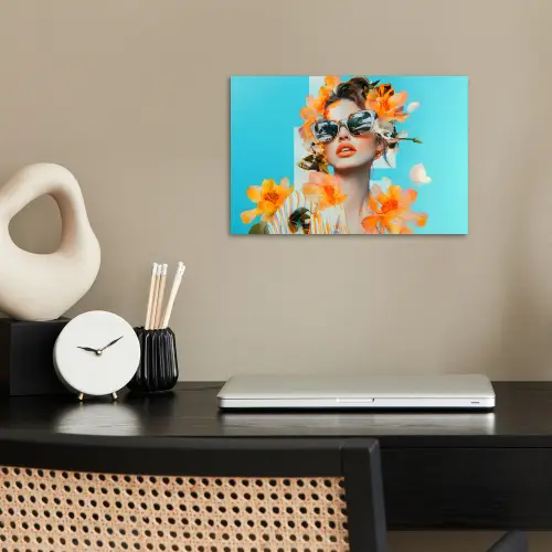 Bloemen - Vrouw - Zonnebril - Blauw poster papier klein -sfeer1
