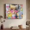 Expressief - Milkshake - Vrouw - Felle kleuren Textielframe zwart klein -sfeer3